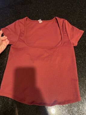 Beyond Yoga Ribbed Square Neck Short Sleeve Top - Burgundy